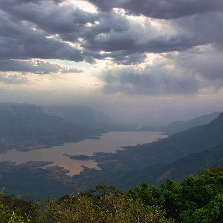 Highgarden Villa Mahābaleshwar Esterno foto